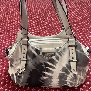 Simply Vera Cream, Black and Gray Purse